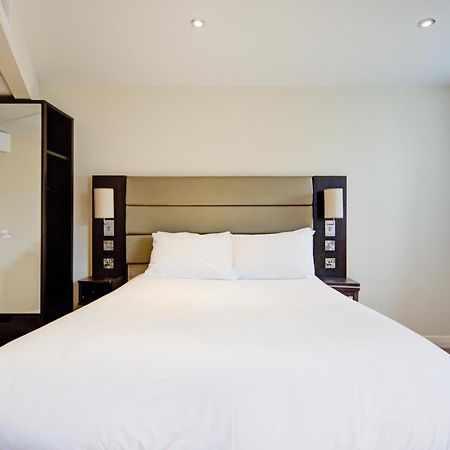 Belvilla Newport City Centre Hotel - Lifestyle Extérieur photo