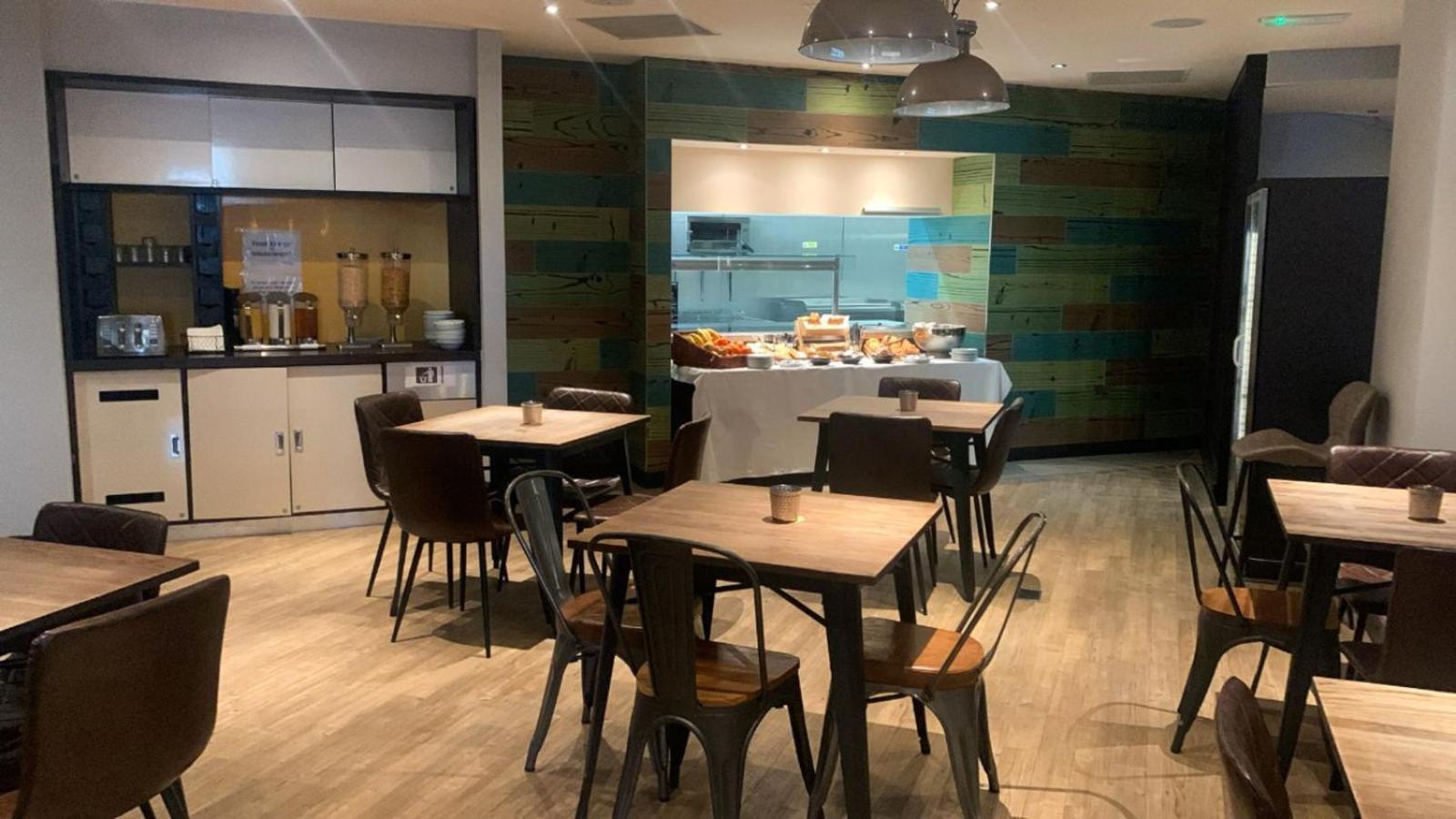 Belvilla Newport City Centre Hotel - Lifestyle Extérieur photo